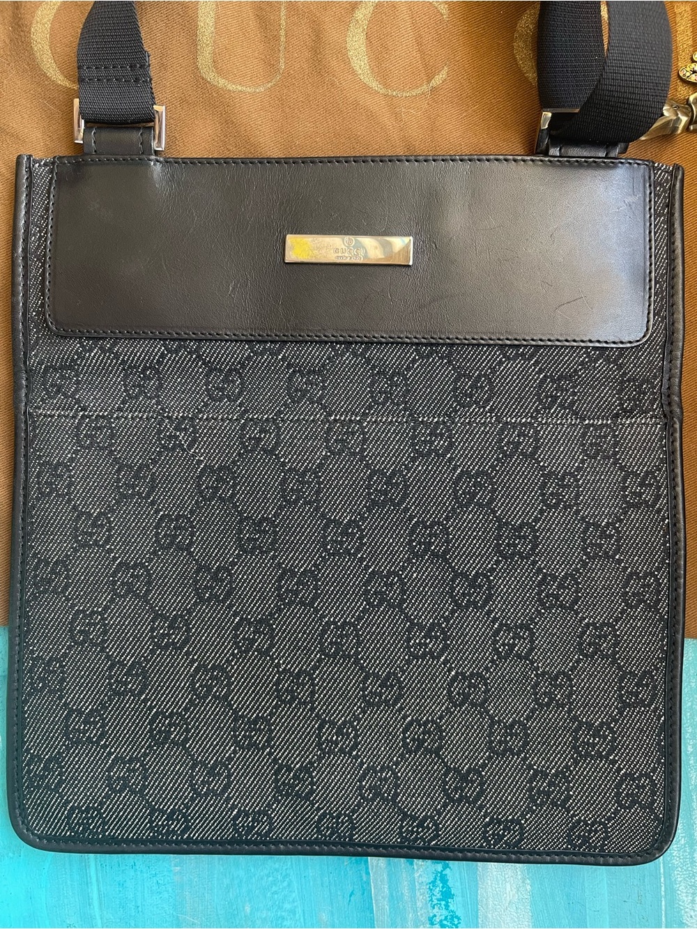 Gucci Black GG Supreme Crossbody Bag with Gold Charm - Picture 2 of 16